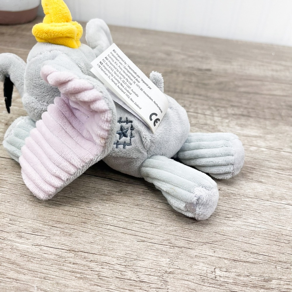 Disney Scentsy Buddy Clip Dumbo Elephant Plush Backpack Clip Gray Yellow Hat - Picture 9 of 14